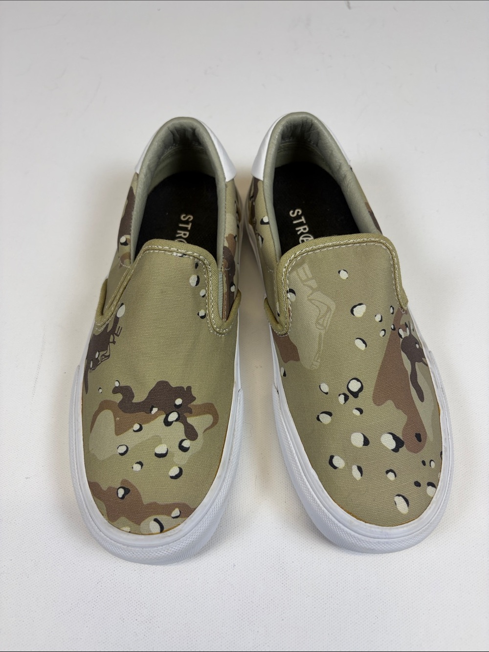 STRAYE VENTURA TROOPER CAMO SLIP ON SKATE SHOES MENS 5.5 WOMENS 7